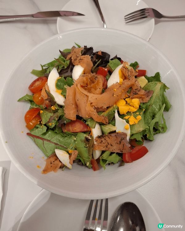 深水埗文青，優雅餐廳，食物健康，環境清静，很多年青人到訪打咭...