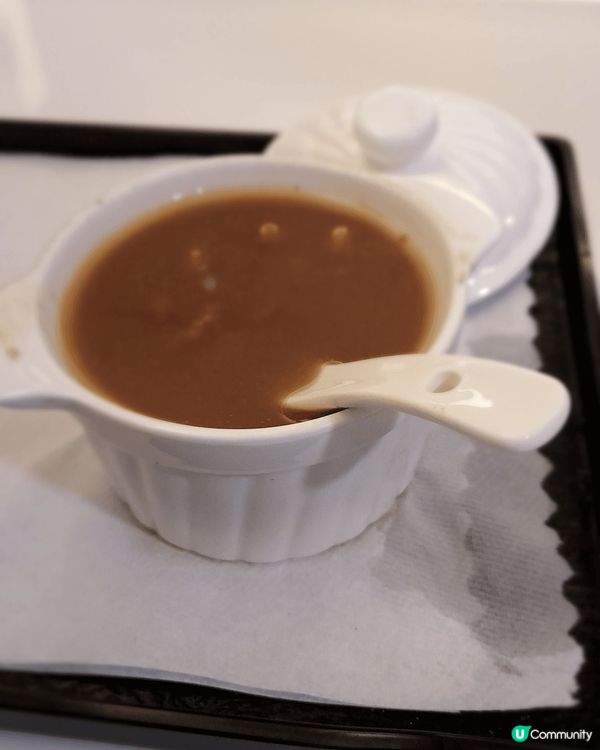 保健滋潤糖水做法簡單，材料有紅豆，花生，腰果，蓮子和百合。想...