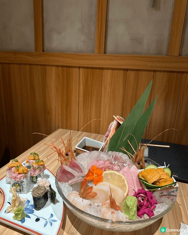 日式料理拼盤連海膽、軟殼蟹手卷、蟹膏壽司🍱！感覺去咗日本一樣...