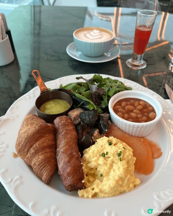 上飛機前，去位於天際走廊(Sky Bridge)9樓的Int...