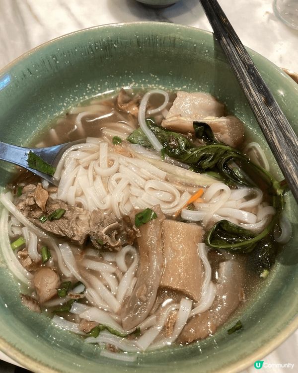 越南美食，首推越南火車牛肉河粉，滴漏咖啡，這間越南會館，食物...