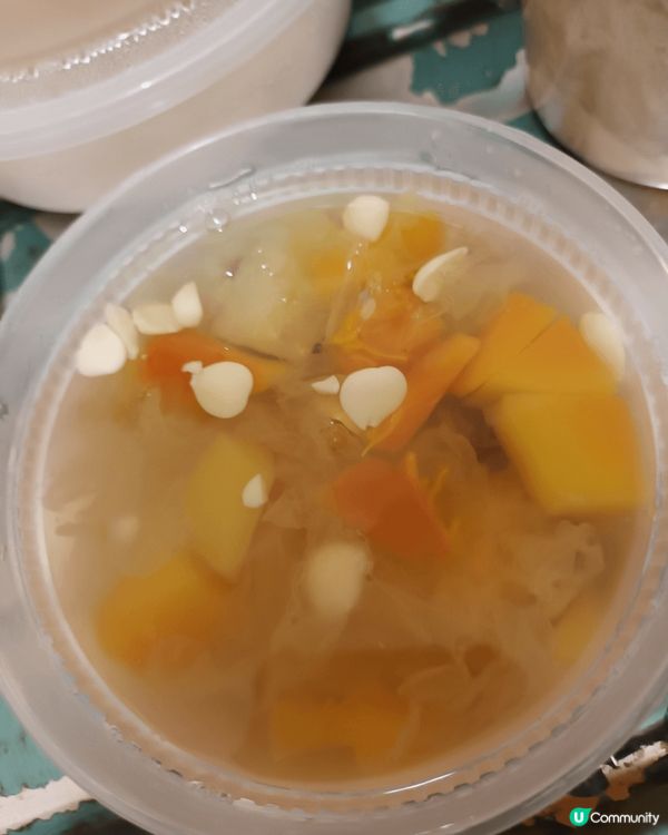 唐之包點的連子木瓜百合糖水19元木瓜和百合的天然甜味，搭配連...