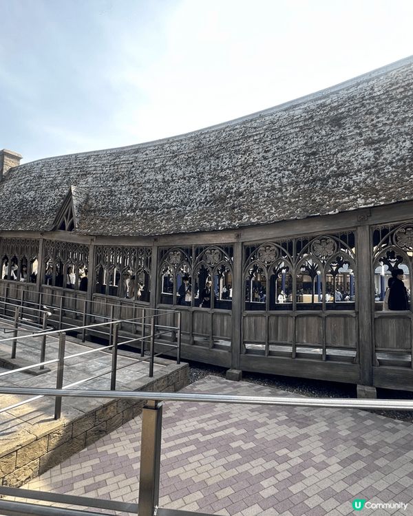 我的打卡熱點係喺東京的哈利波特影城，園區好大，有好多打卡位影...