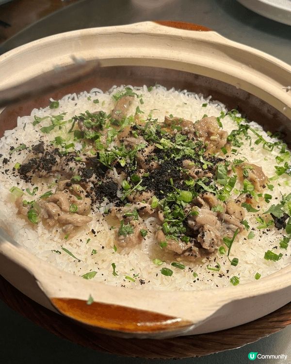 西九M+高級精緻中菜館。那裡的美景、美食和美妙的音響十分吸引...