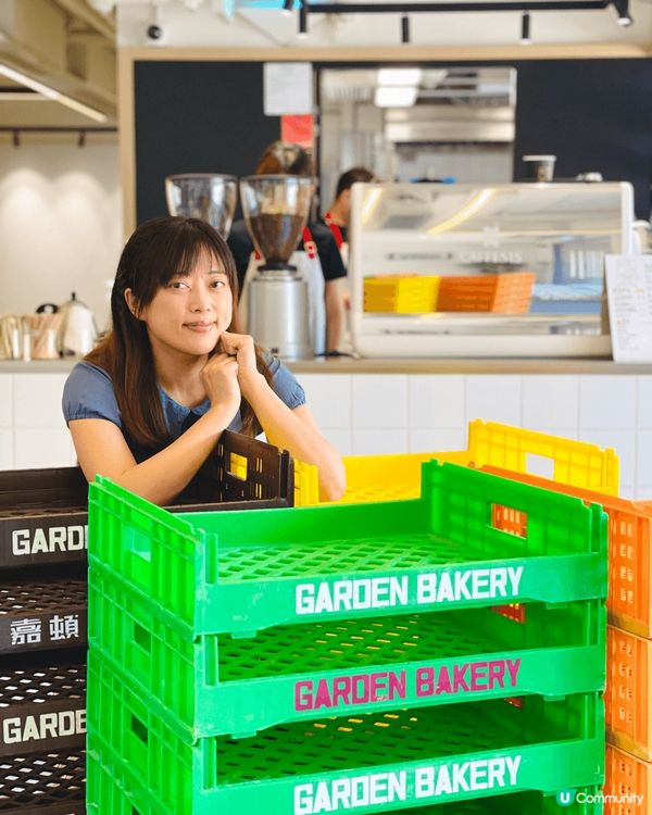 嘉頓中心最近新開了咖啡店，Cafe除了有咖啡飲之外，還可以食...