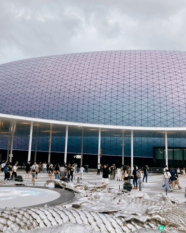 啟德主場館是新打卡熱點，除了是大型演唱會的新場地，其外形具有...