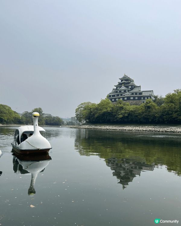 日本崗山城附近近後樂園位置可租借天鵝船隻一邊踏船一邊打卡，很...