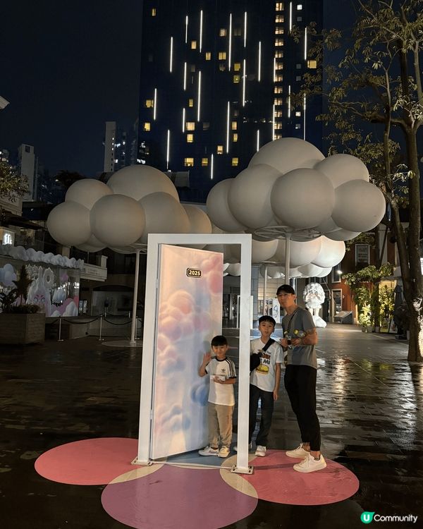 珠海美麗的富華里 成日都有好靚嘅裝飾 今次到隨意門時光機同雲...