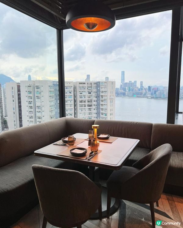 北角酒店頂層海景中西融合菜