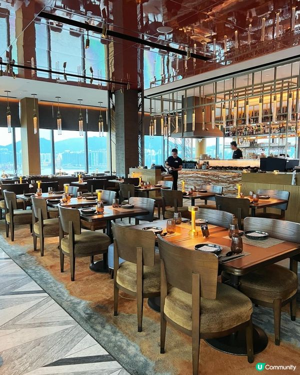 北角酒店頂層海景中西融合菜