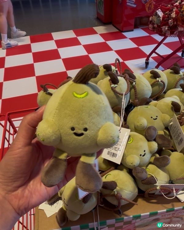 啟德 Airside 有可愛水果和蔬菜造型毛公仔