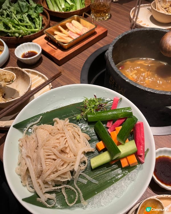 ## 🍄 蘑界野生菌石鍋雞，沙田新開張！ 🍲