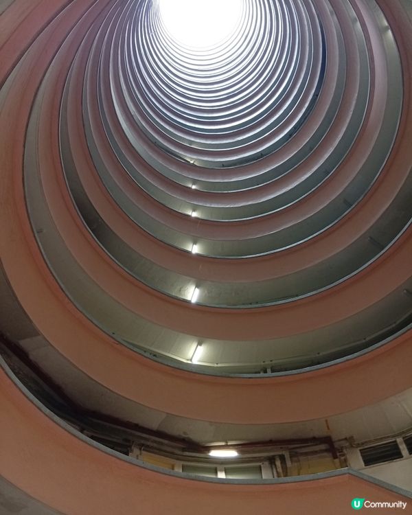 📸 大坑勵德邨打卡熱點！圓柱形公屋震撼視覺！