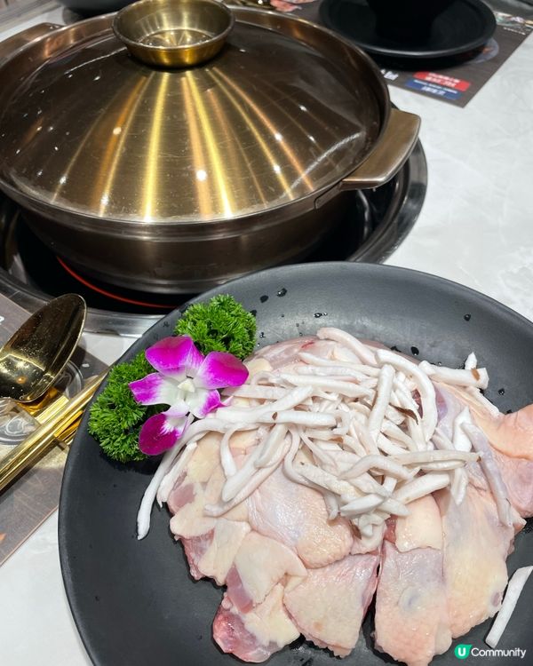 清甜甜 . 椰子文昌雞鍋