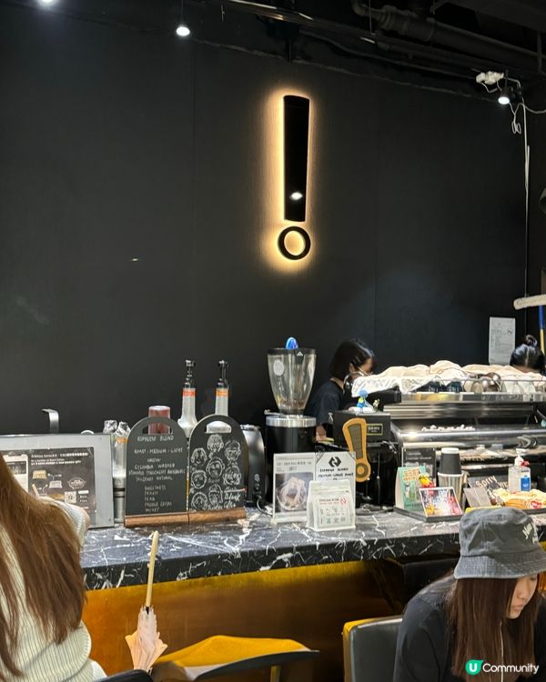 生日必去！🎂🎉 超型格全黑色咖啡店🖤必吃黑芝麻窩夫💖💯