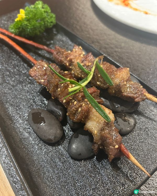 港人至愛上深圳食「八合里」黑金店