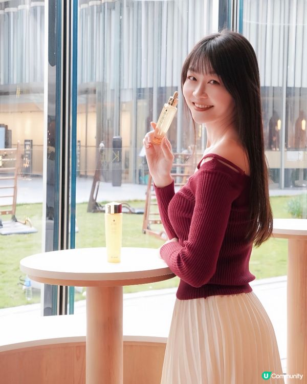 沒皺紋的臉看起來更年輕🤭被誤認還是學生的臉🤭