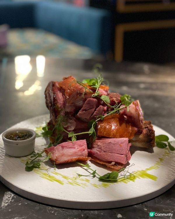 魔杖點燃、酒液變色、維港夜景！這家餐酒吧的體驗太魔幻！