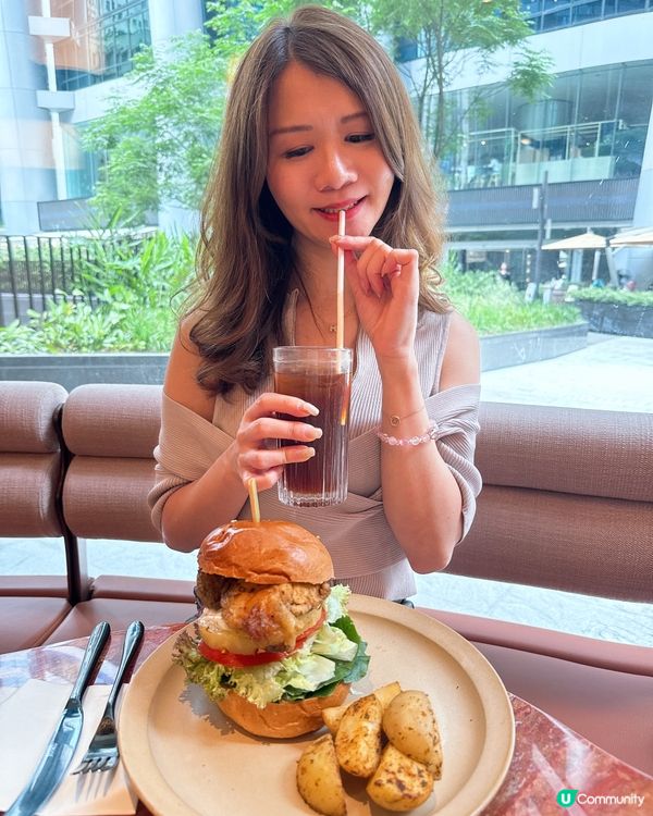 呢個burger 🍔真係大過我塊面🤣🤣