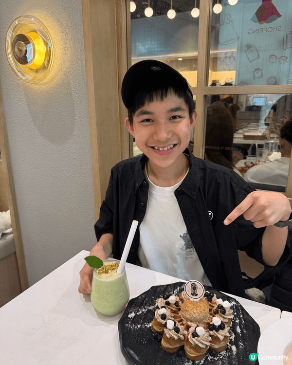 經過尖沙咀The One商場，發現有一間商舖有小丸子的打卡位...