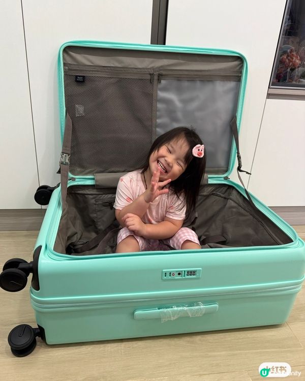 旅行箱 🧳  勁抵玩！✈️