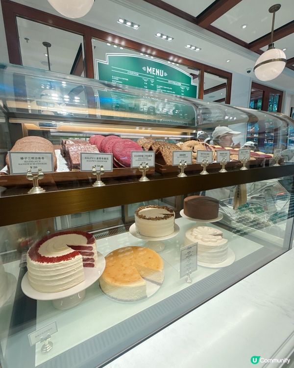 Ralph's Coffee 咖啡☕️的天花板