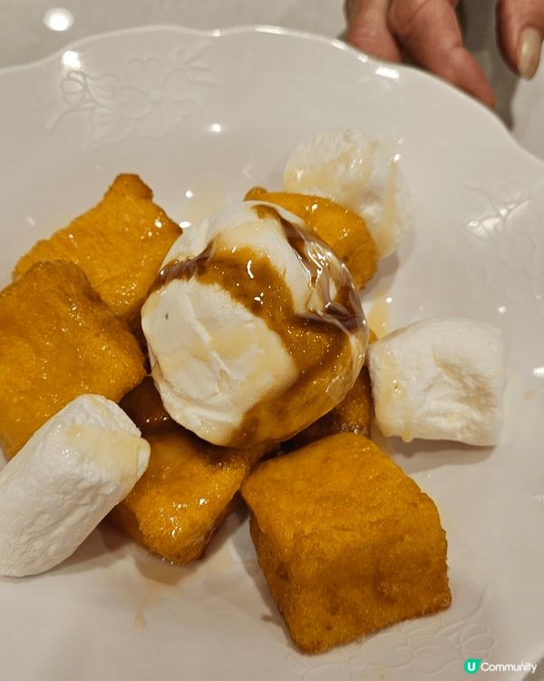 以後冰室上環店 因為我哋人多仲有獨立房間 食返個下午茶 休閒...