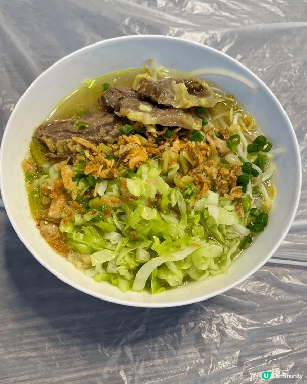 唔講仲以為照片碗野是哪家食店炮製的，牛𦟌冧，夠入味； 配上椰...