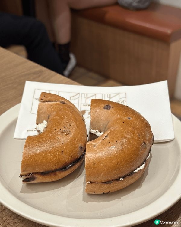 放假最愛去嘅Cafe就係Lungo!坐得舒服，食物質素高又抵...