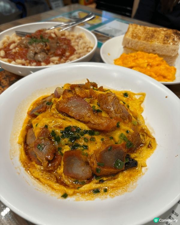 上星期同朋友去了中環的四季常餐，每日到了中午時段必大排長龍，...