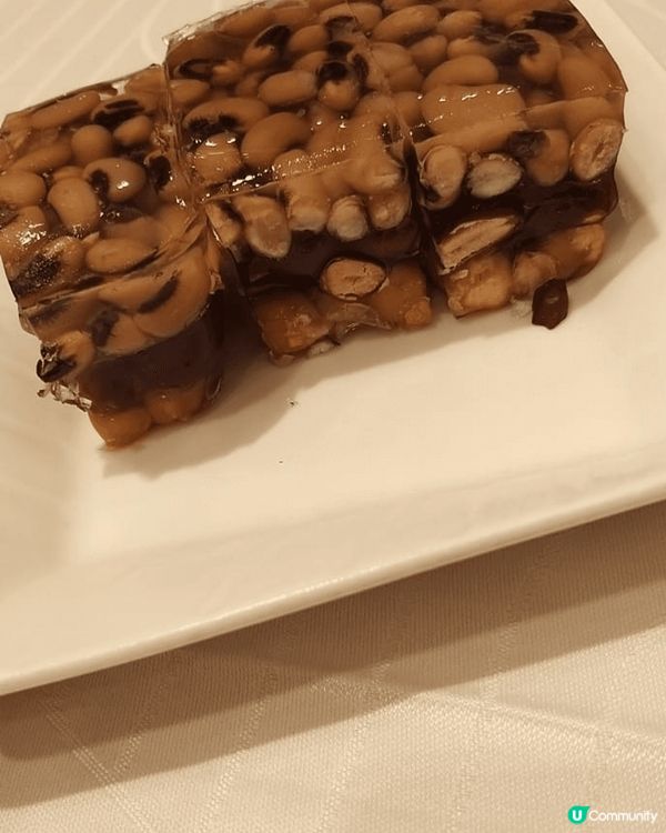 我今天去了美心皇宮享受下午茶，這裡的點心真的非常吸引！我點了...