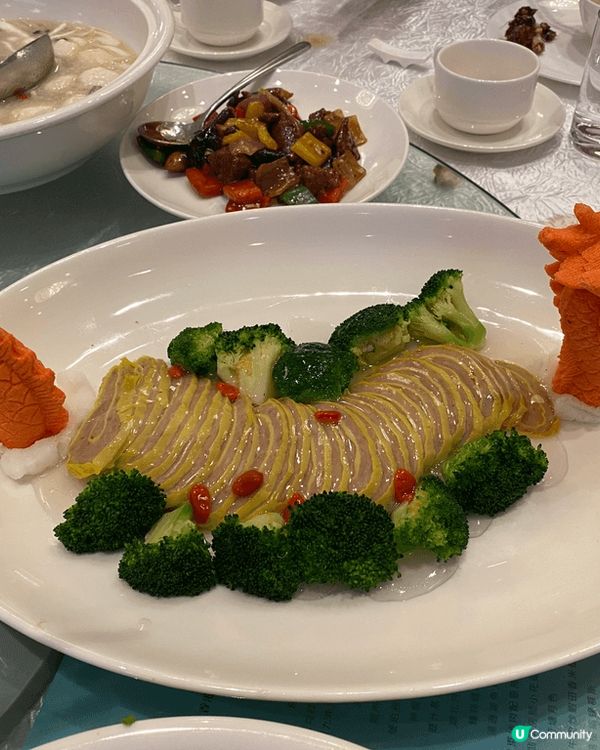 最近北上去了一間中式酒樓，發現真的色香味俱全，睇到龍頭裝飾，...