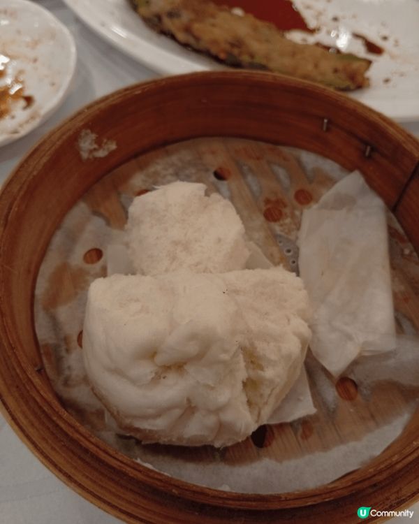 位於銅鑼灣皇室堡六樓的富軒下午茶十分抵食，價錢大衆化。點心每...