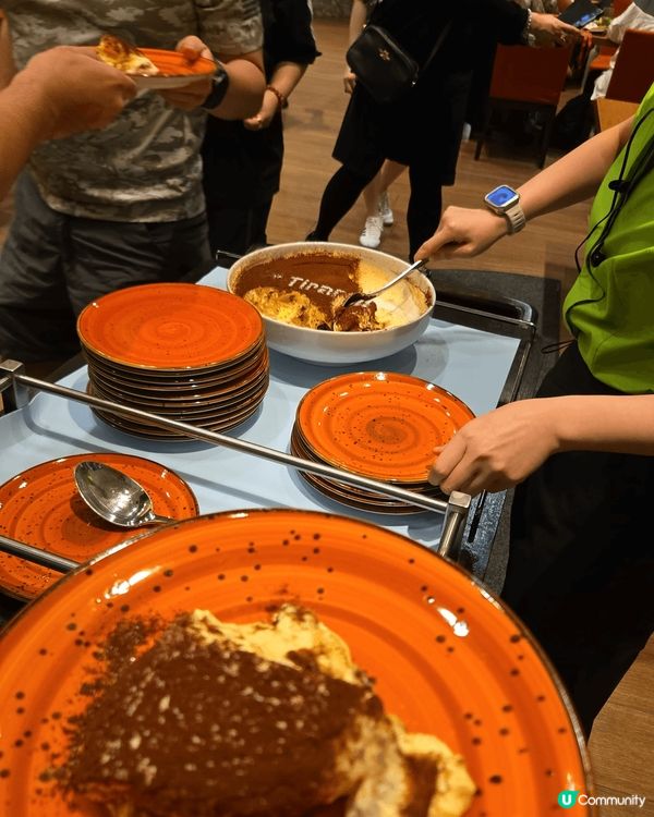 早前同親友去咗沙田某一間酒店內食咗一個自助晚餐， 可以品嚐到...