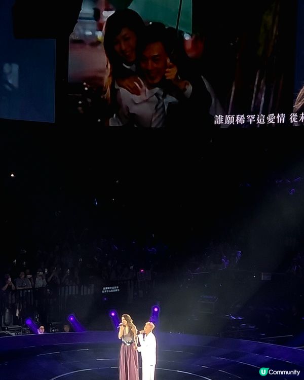 林峯演唱會，嘉欣感動落淚😭