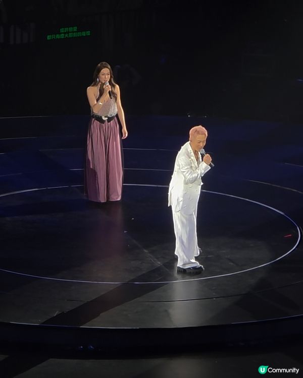 林峯演唱會，嘉欣感動落淚😭