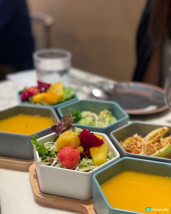 OVO CAFE——素食的高級享受，還能在花店裡用餐