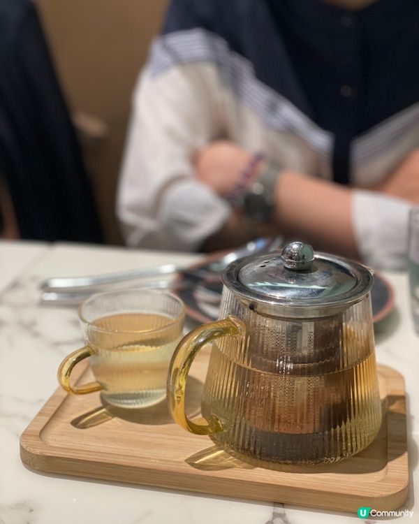 OVO CAFE——素食的高級享受，還能在花店裡用餐