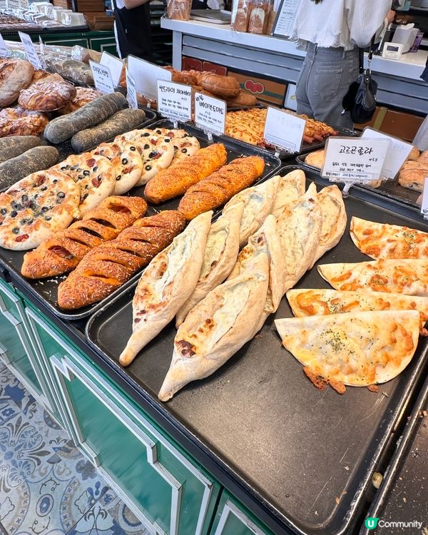 🇰🇷濟州島超人氣麵包店！蒜蓉法包控必去💥 無得輸！