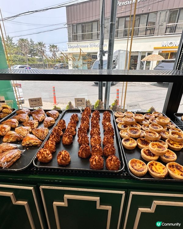 🇰🇷濟州島超人氣麵包店！蒜蓉法包控必去💥 無得輸！