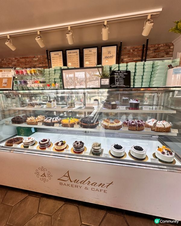 🇰🇷濟州島超人氣麵包店！蒜蓉法包控必去💥 無得輸！