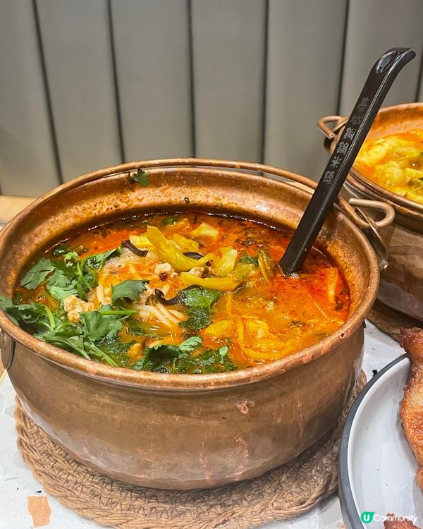 必試招牌酸辣湯底！