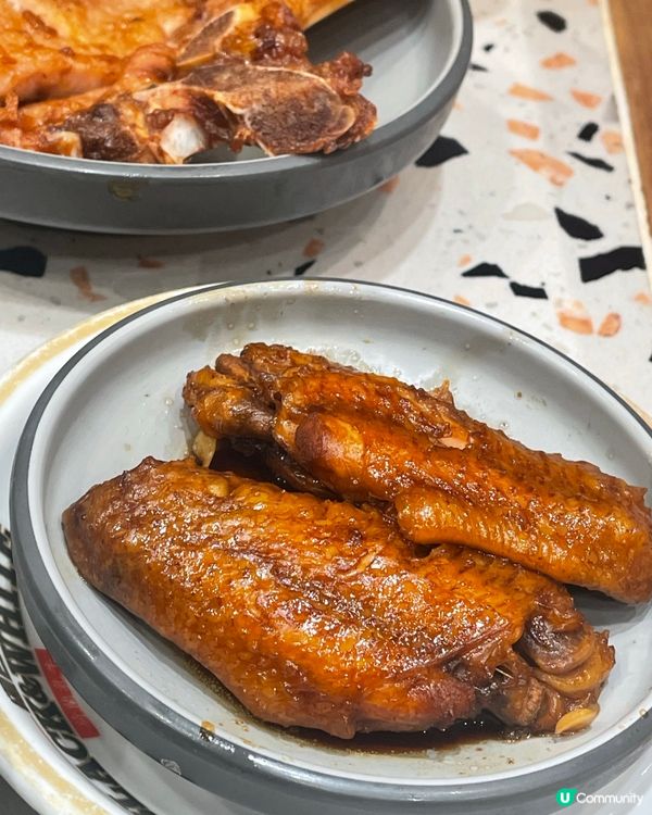 必試招牌酸辣湯底！