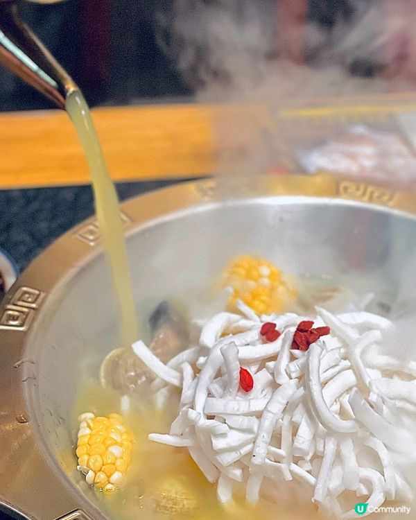 正到癲既宮廷風火鍋，記得一定飲湯先🍲💕