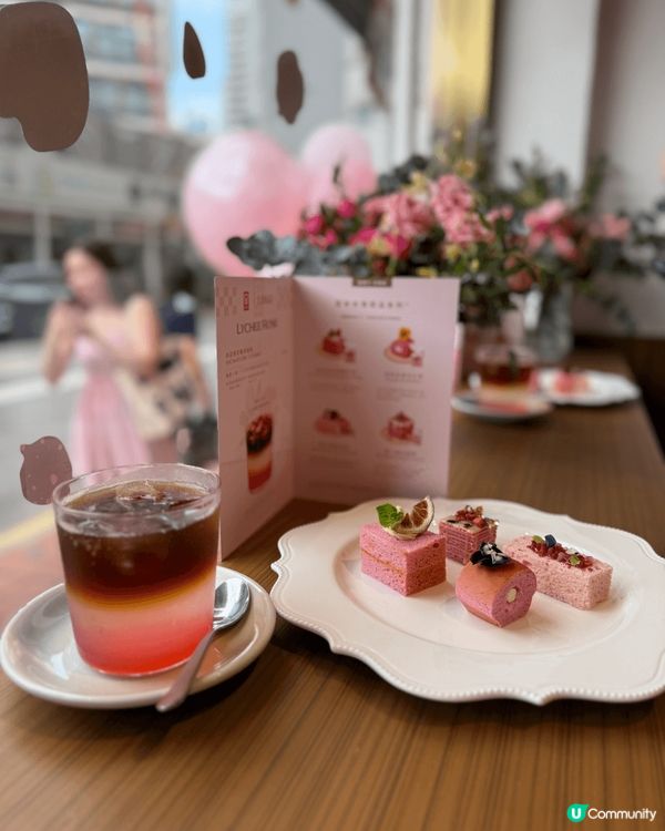 最近去了嘉頓的限定活動，香港回憶的品牌推出了新的荔枝玫瑰口味...