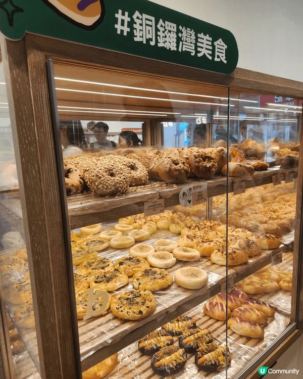 第二次來這家店，門口依舊排著長隊。來自各地的遊客興致勃勃的研...