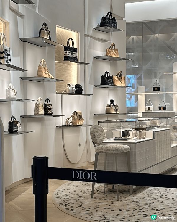 大阪關西機場Dior Cafe, 以比較大眾嘅價錢可以體驗到...