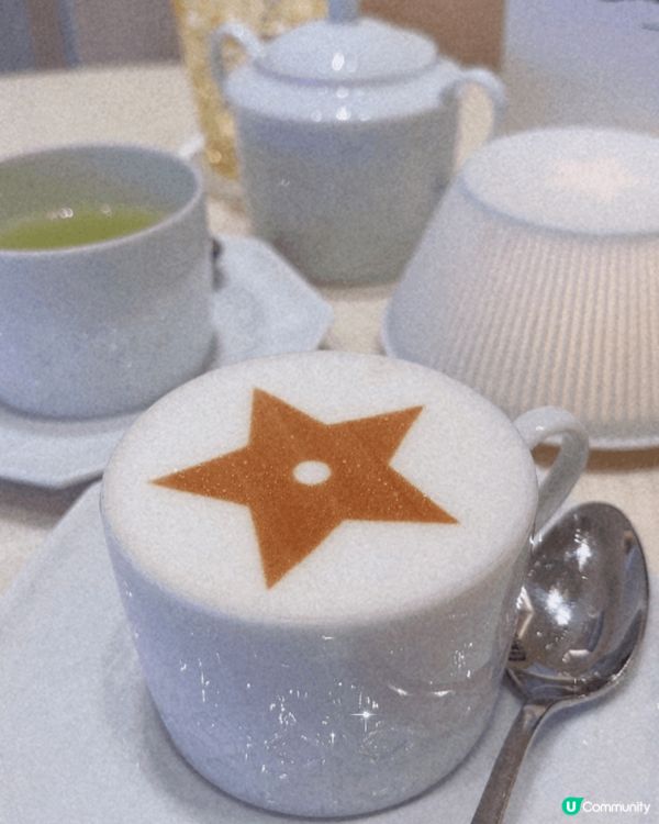 大阪關西機場Dior Cafe, 以比較大眾嘅價錢可以體驗到...