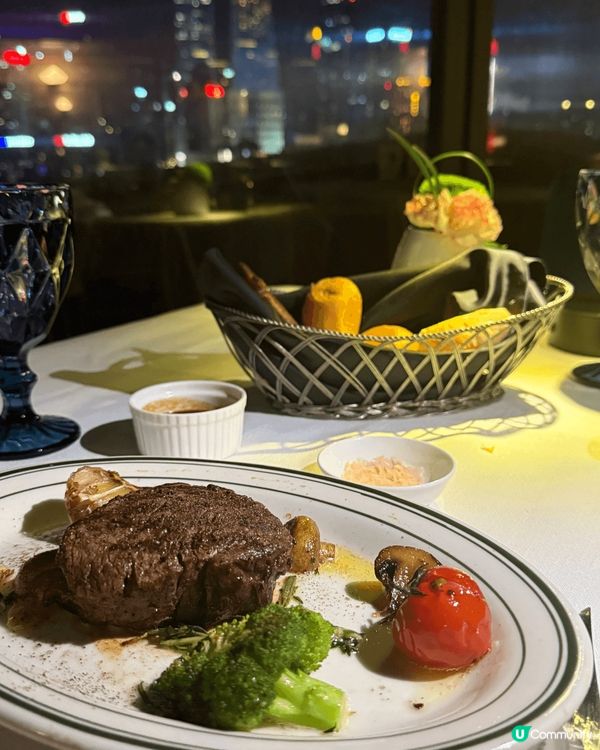 上海外灘夜景🌃對住東方明珠食漂亮飯🍽️