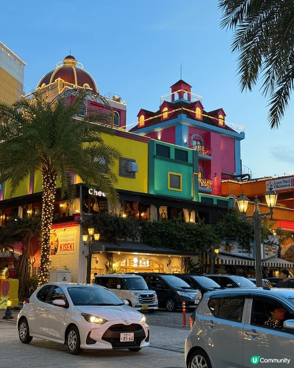 沖繩美國村夜晚真係好靚～加上燈飾點綴，勁有feel😍勁多打卡...